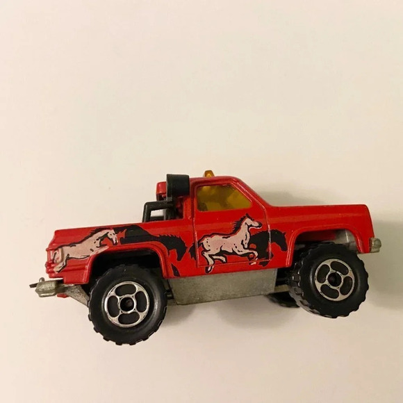 Vintage Majorette Depanneuse Red Wild  Mustang Truck Made in France - Picture 10 of 10